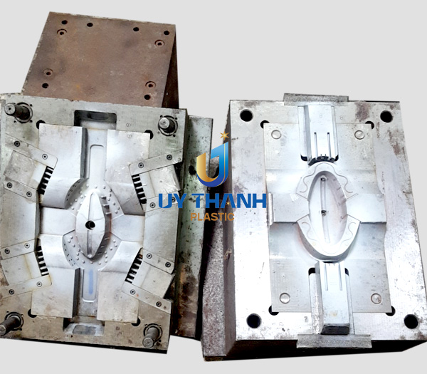Xưởng Gia Công Ép Nhựa Uy Thành